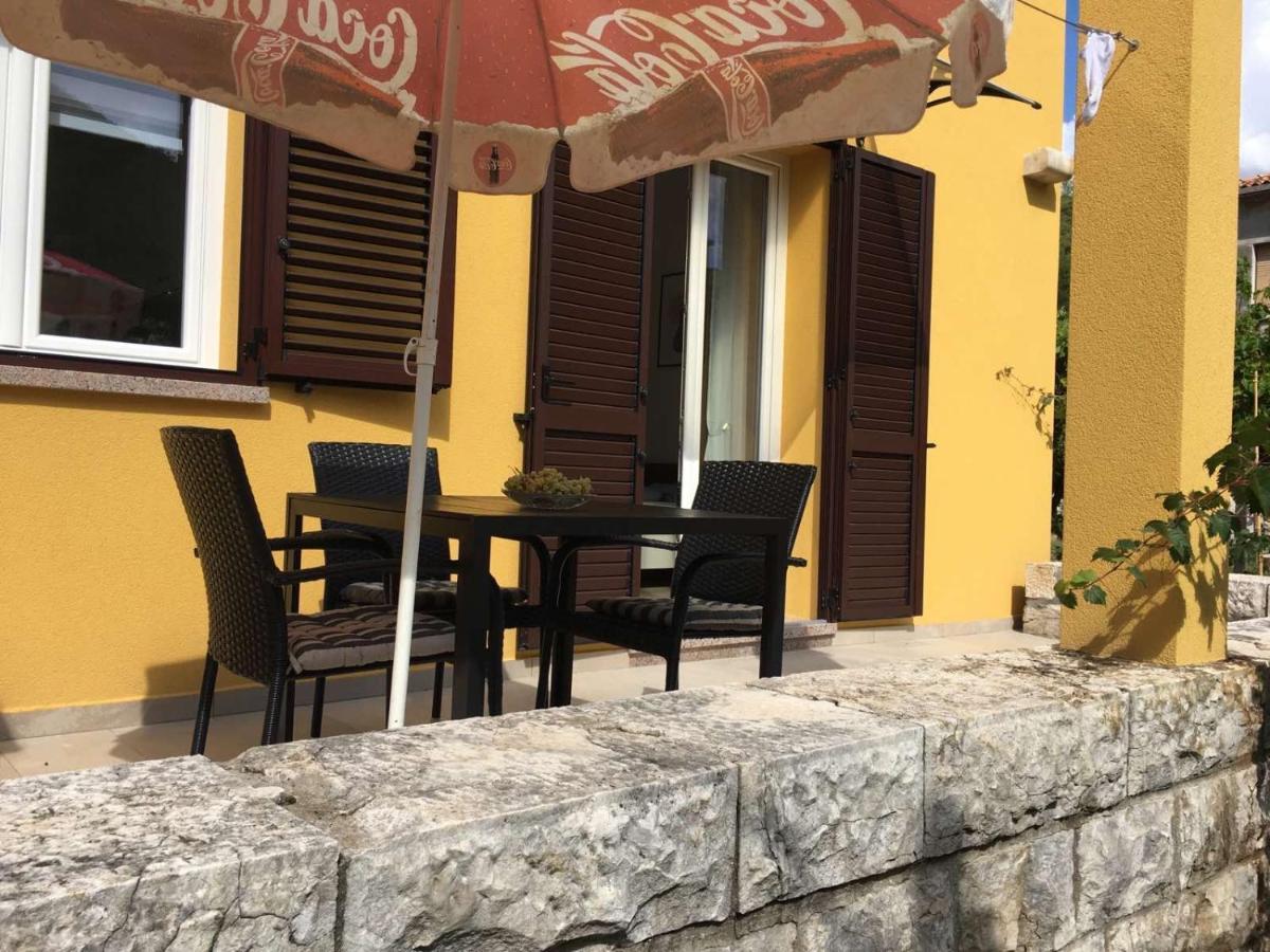 L Apartment Raša المظهر الخارجي الصورة